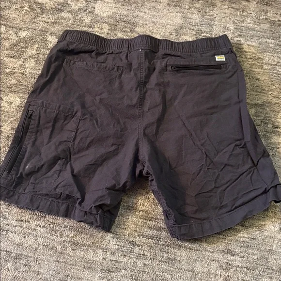 Vuori men’s Casual gray Drawstring Shorts - large - elastic waist - Picture 6 of 6